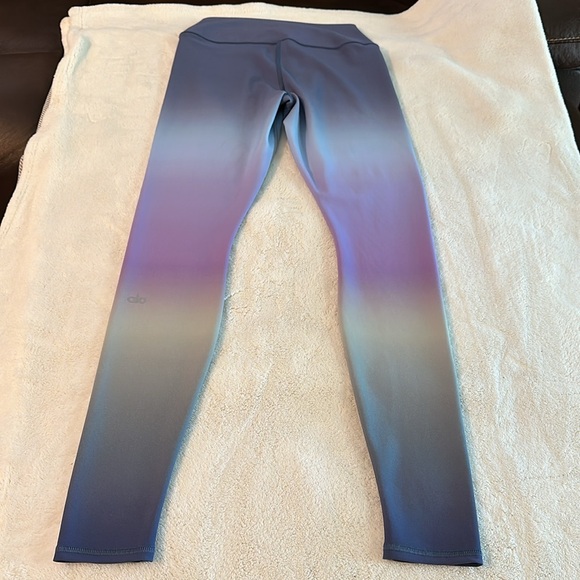 Alo Yoga Vapor High-Waist Gradient Dusk Legging in Dusk Sky Size M - Picture 5 of 14
